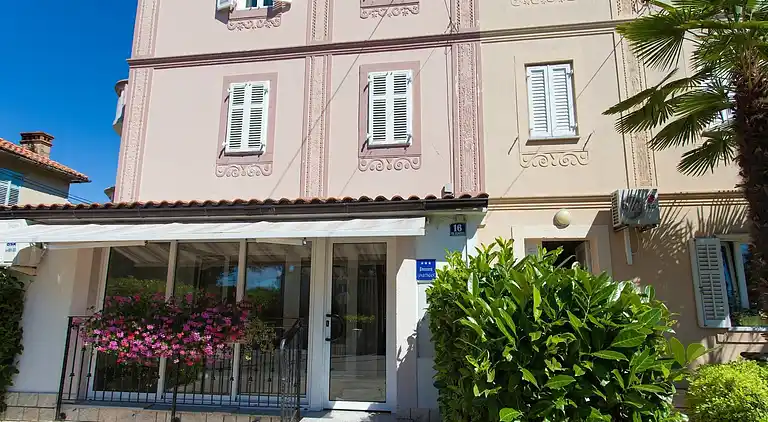 Apartment in Malinska