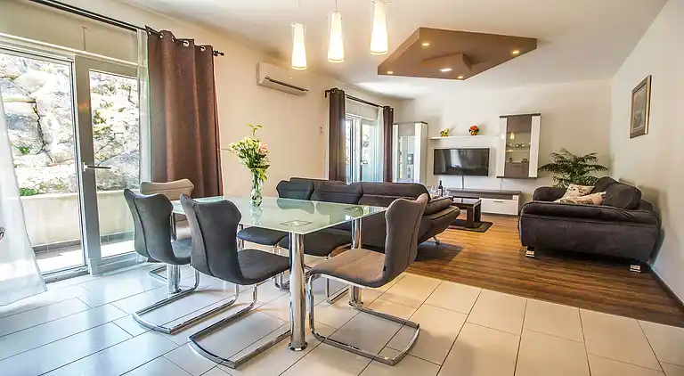 Holiday home in Podstrana