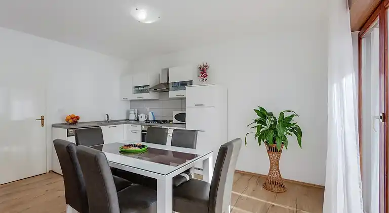 Holiday home in Podstrana