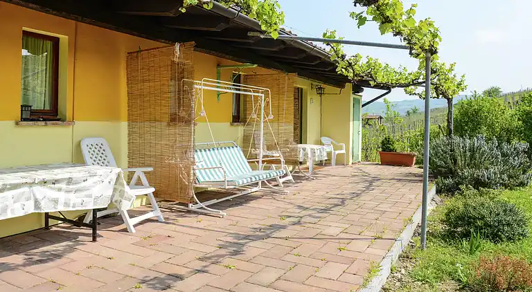 Apartment in Montecalvo Versiggia