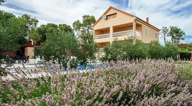 Holiday home in Polača