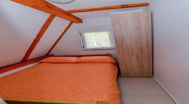 Cottage in Lovinac