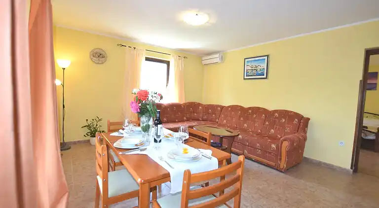 Appartamento in Žbandaj