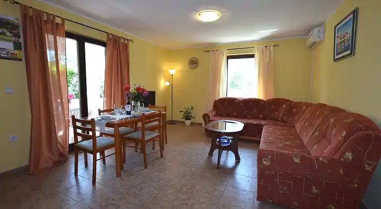 Appartamento in Žbandaj