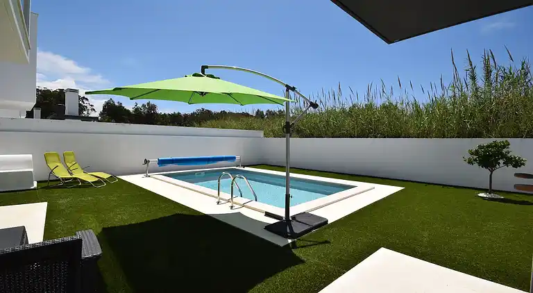 Villa in Salir do Porto