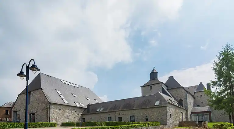 Herregård i Momignies