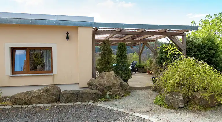 Holiday home in Mittelndorf