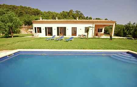 Manor house mh23264