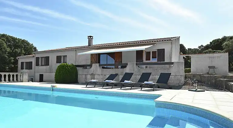 Villa i Notre-Dame-de-Londres