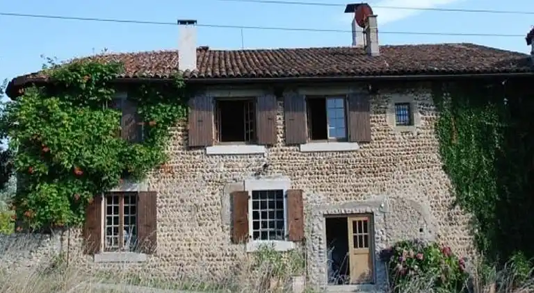 Manor house in Montrigaud