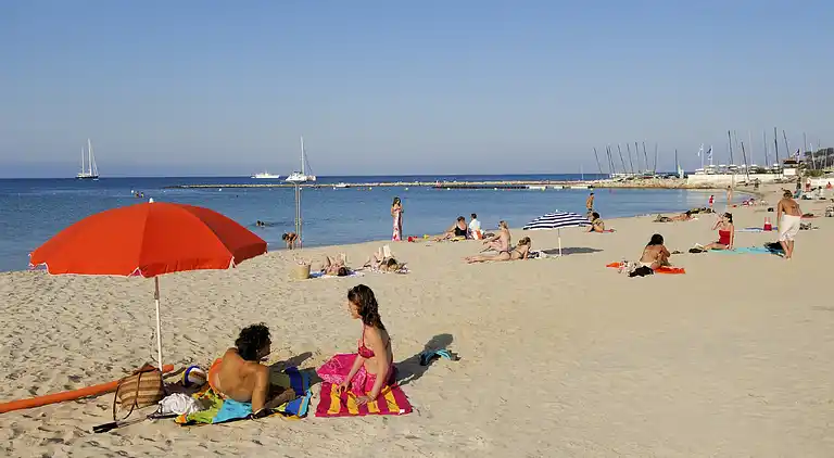 Apartment in Antibes