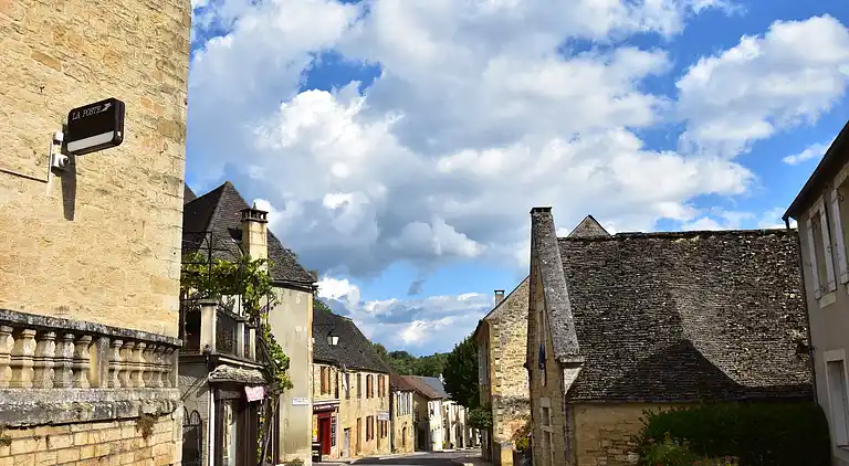 Holiday home in Saint-Crépin-et-Carlucet