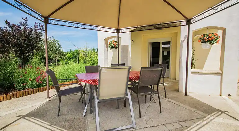 Holiday home in Pérignac