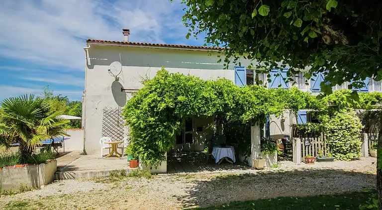 Holiday home in Pérignac