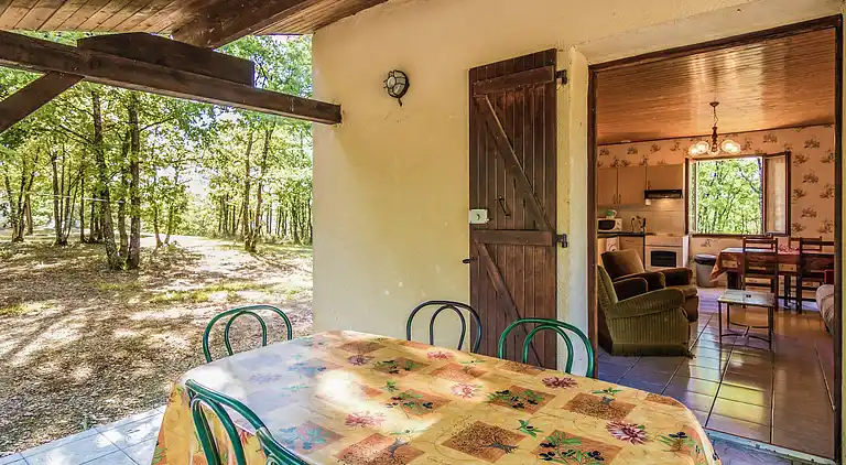 Holiday home in Saint-Crépin-et-Carlucet
