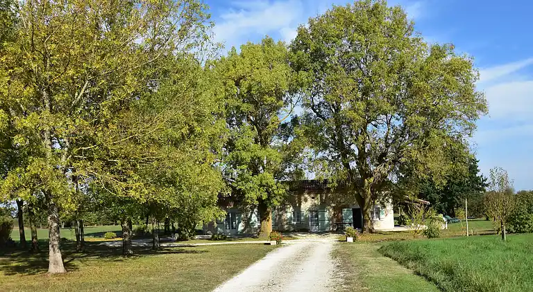 Holiday home in Cours-de-Pile
