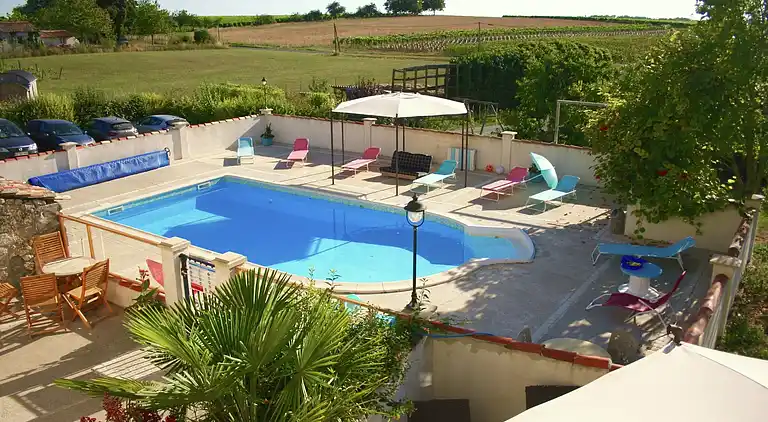 Holiday home in Pérignac