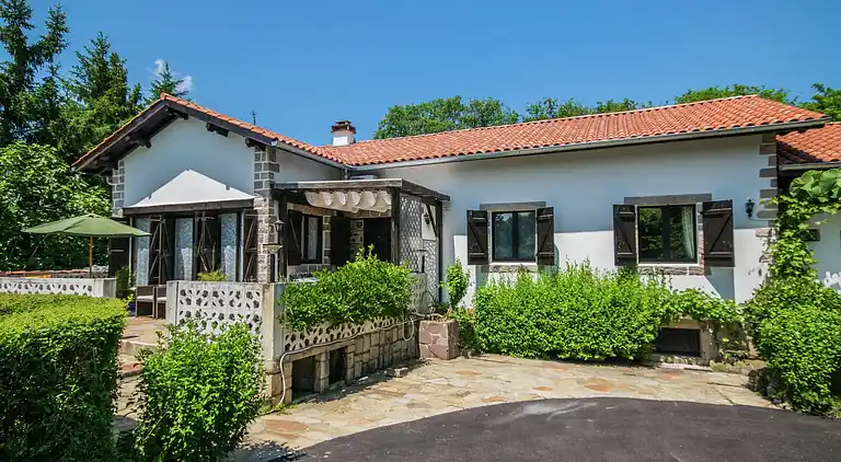 Manor house in Ascain