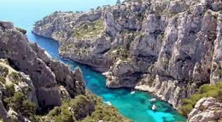 Holiday home in Évenos