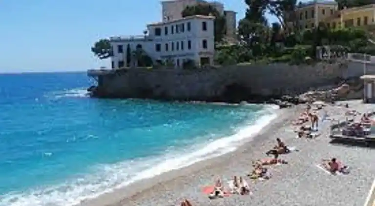 Holiday home in Évenos