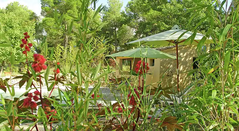 Holiday home in Faucon