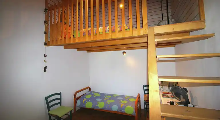 Holiday home in Faucon