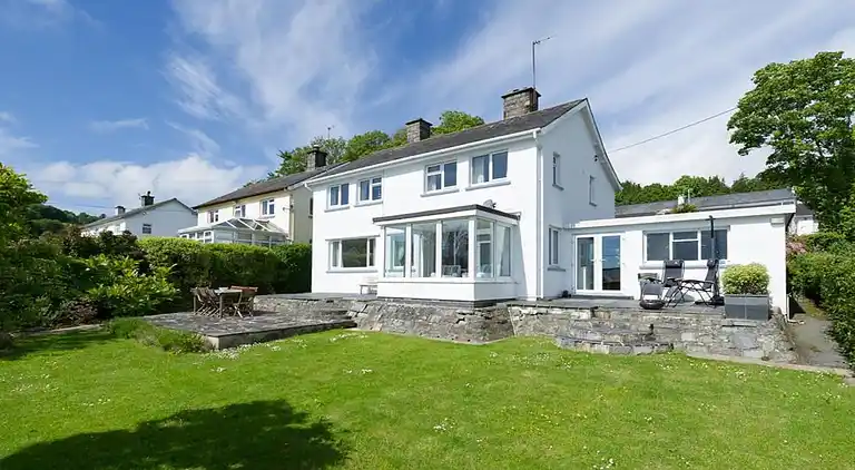 Holiday home in Llanbedrog
