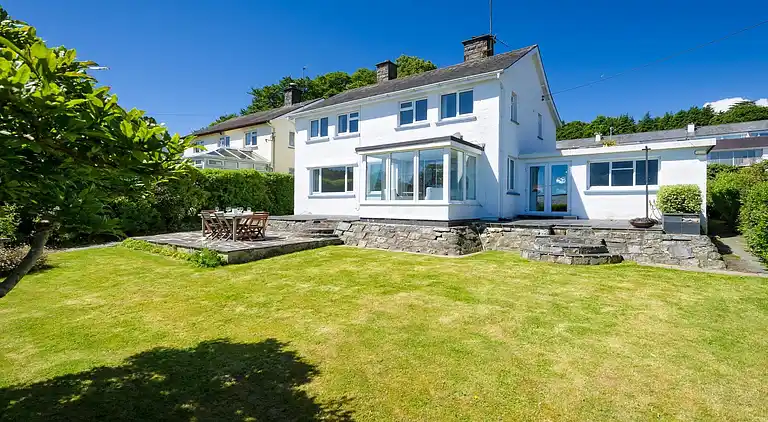 Holiday home in Llanbedrog