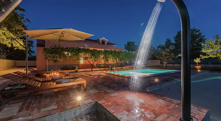 Vakantiehuis in Zemunik Donji