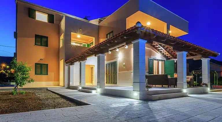 Villa i Kaštel Stari