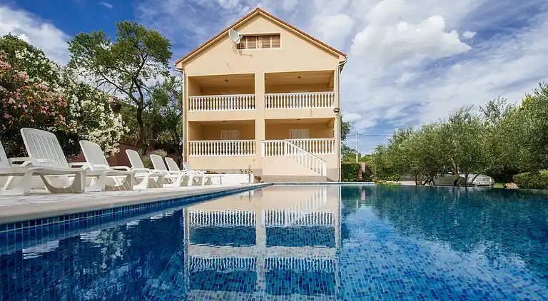 Holiday home in Polača