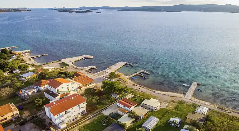 Ferielejlighed i Sveti Filip i Jakov