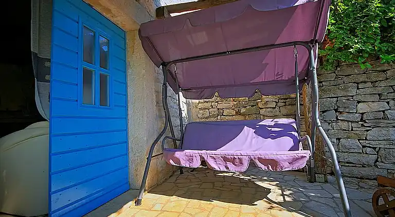 Holiday home in Zgrabljići