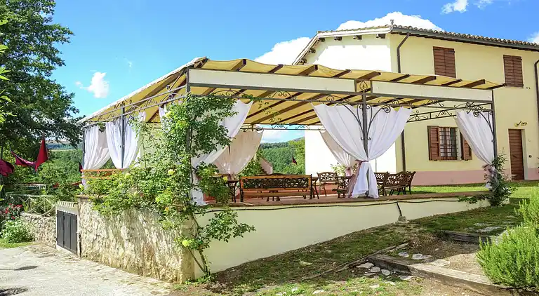 Farm house in Pupaggi