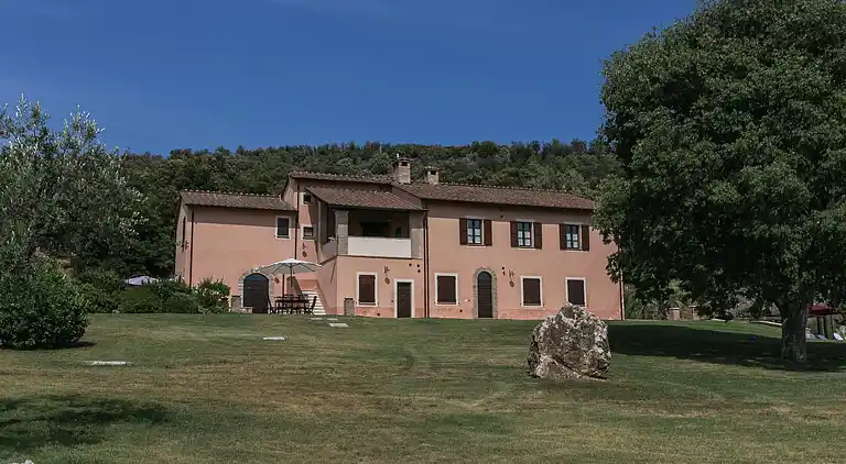 Farm house in Narni