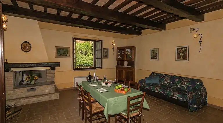 Farm house in Narni