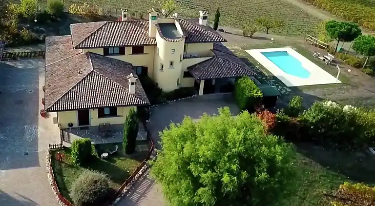 Farm house in Santa Maria della Versa