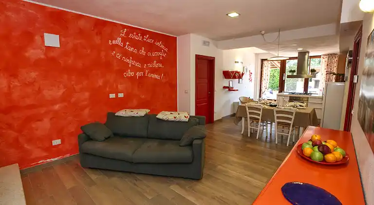 Manor house in San Valentino in Abruzzo Citeriore