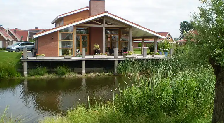 Villa i Biddinghuizen