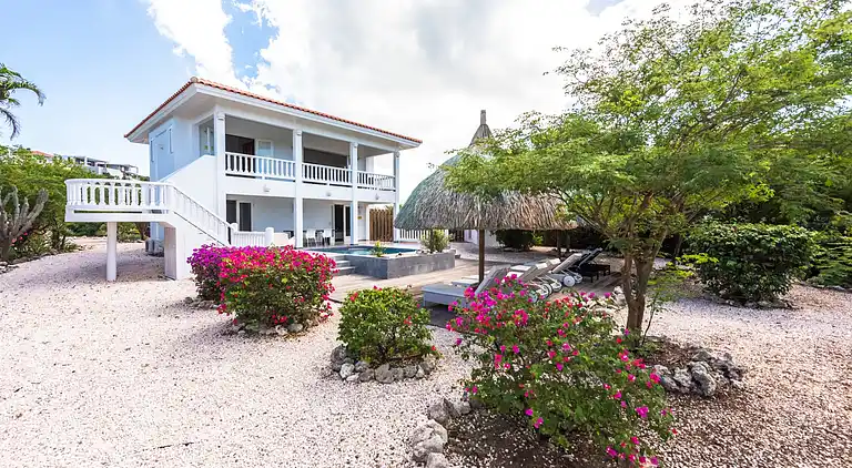 Villa in Sint Willibrordus