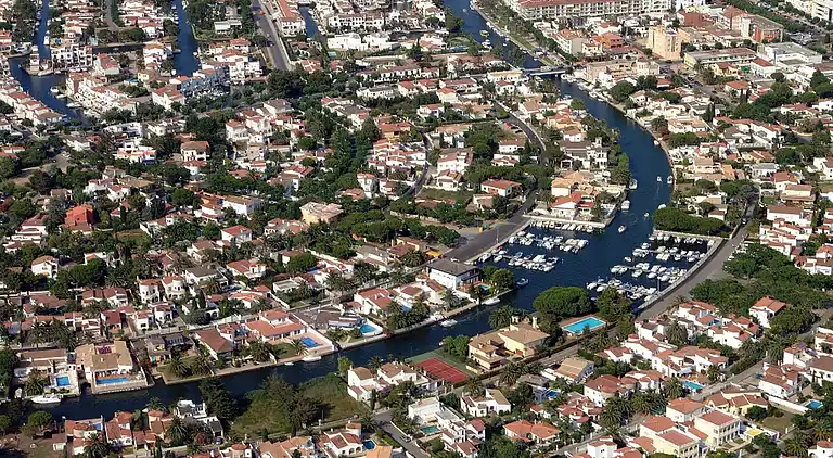 Apartment in Empuriabrava