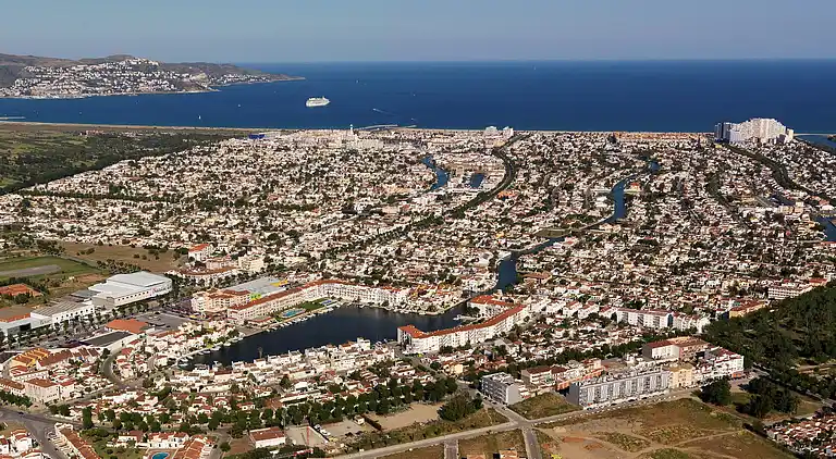 Apartment in Empuriabrava