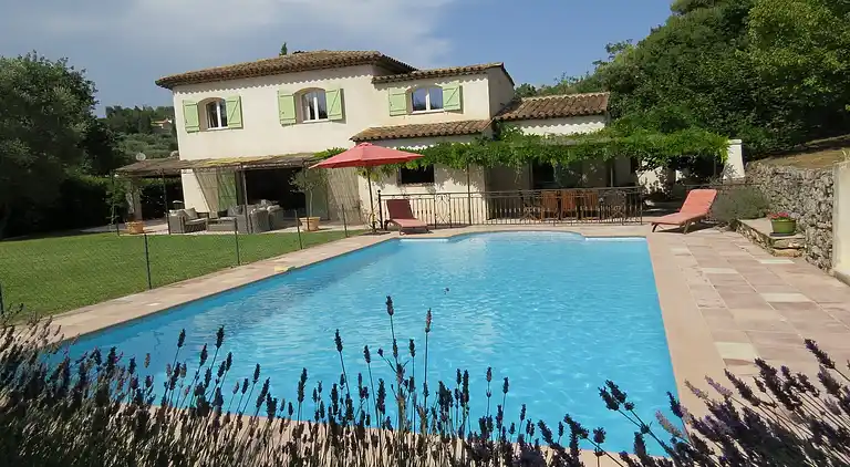 Villa in Valbonne