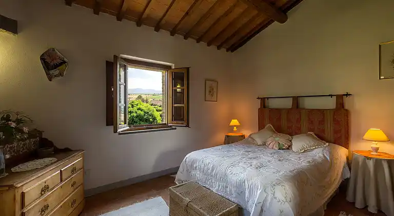 Manor house in Lombriciano