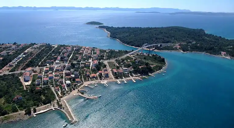 Ferielejlighed i Neviđane