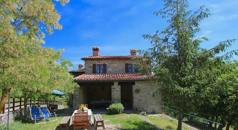Farm house in Apecchio
