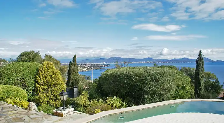 Villa i Roquebrune-sur-Argens