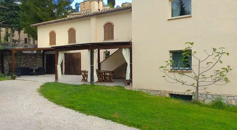 Villa i Serrapetrona