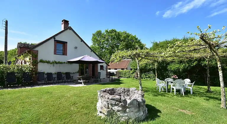 Holiday home in Oussoy-en-Gâtinais