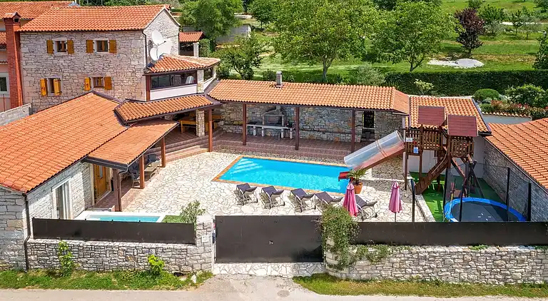 Vakantiehuis in Jakovici